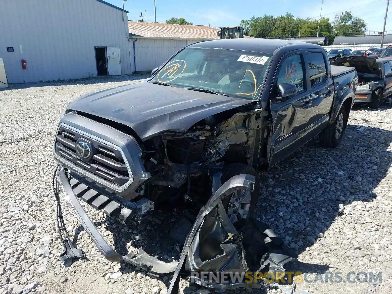 2 Photograph of a damaged car 3TMCZ5AN5KM198228 TOYOTA TACOMA 2019