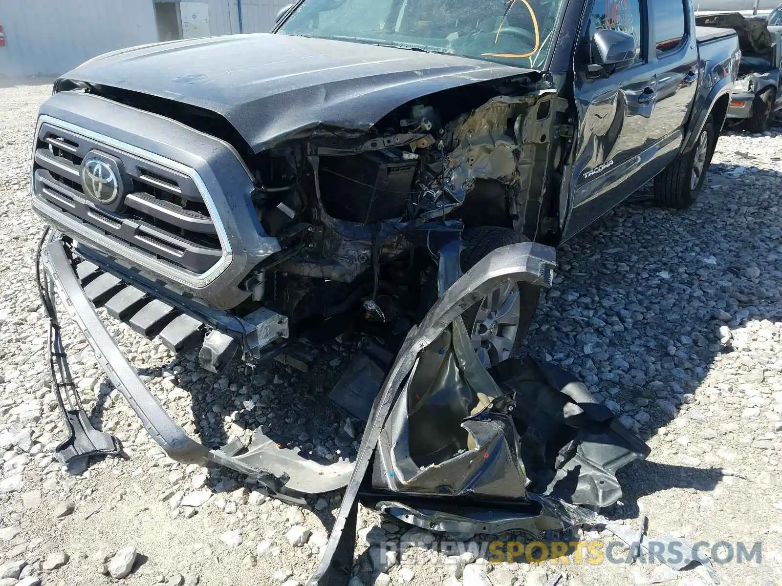 9 Photograph of a damaged car 3TMCZ5AN5KM198228 TOYOTA TACOMA 2019