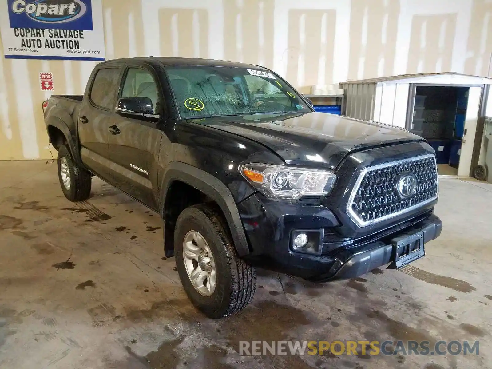 1 Photograph of a damaged car 3TMCZ5AN5KM198388 TOYOTA TACOMA 2019