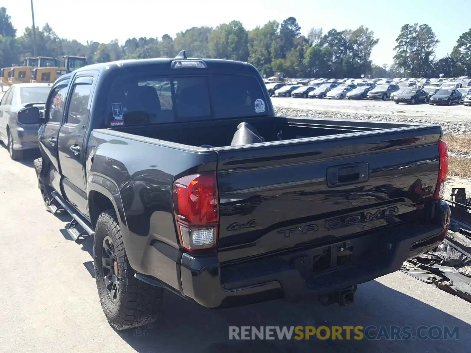 3 Photograph of a damaged car 3TMCZ5AN5KM199315 TOYOTA TACOMA 2019