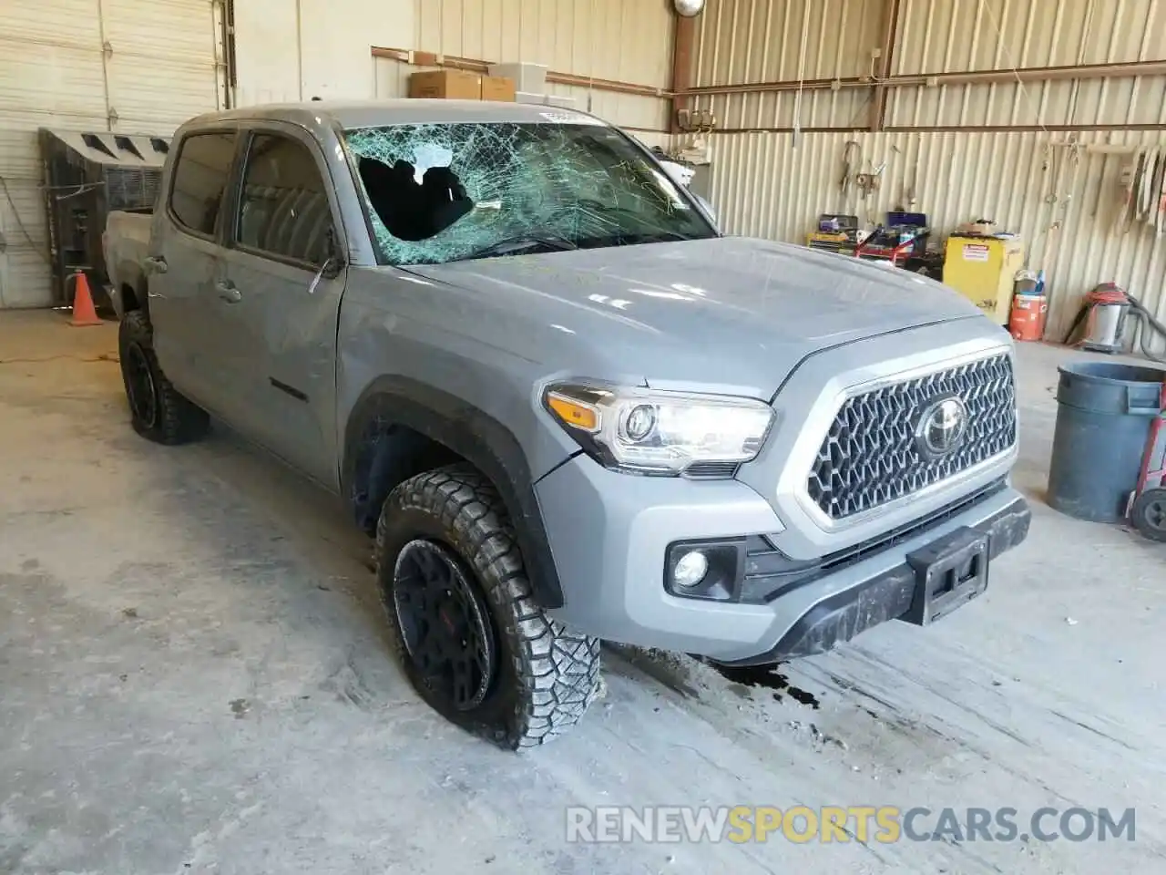 1 Photograph of a damaged car 3TMCZ5AN5KM199704 TOYOTA TACOMA 2019