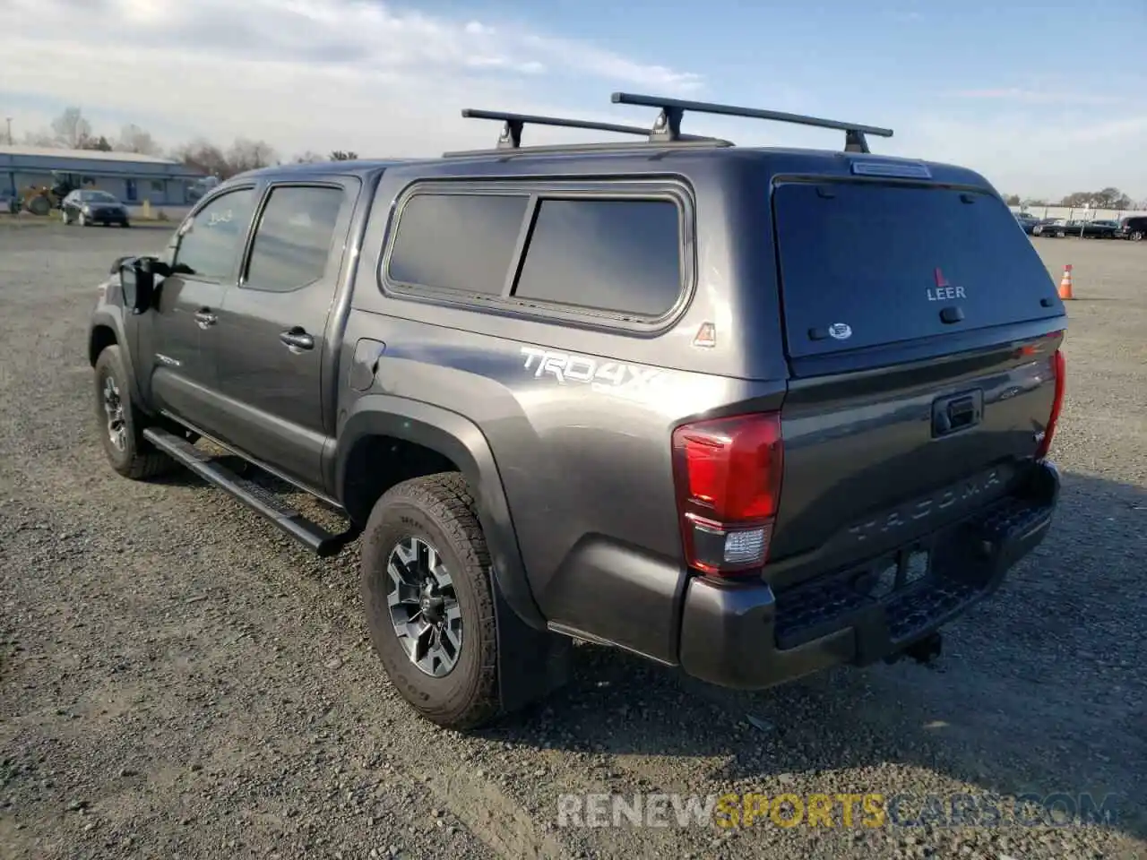 3 Photograph of a damaged car 3TMCZ5AN5KM202553 TOYOTA TACOMA 2019