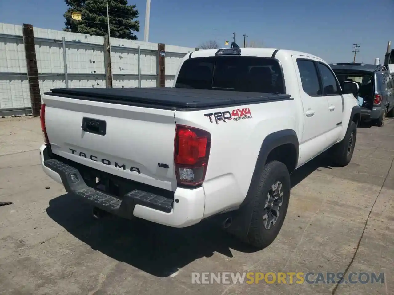 4 Photograph of a damaged car 3TMCZ5AN5KM207218 TOYOTA TACOMA 2019