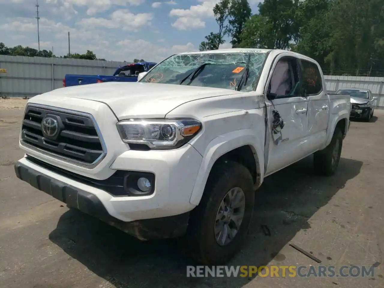 2 Фотография поврежденного автомобиля 3TMCZ5AN5KM208157 TOYOTA TACOMA 2019