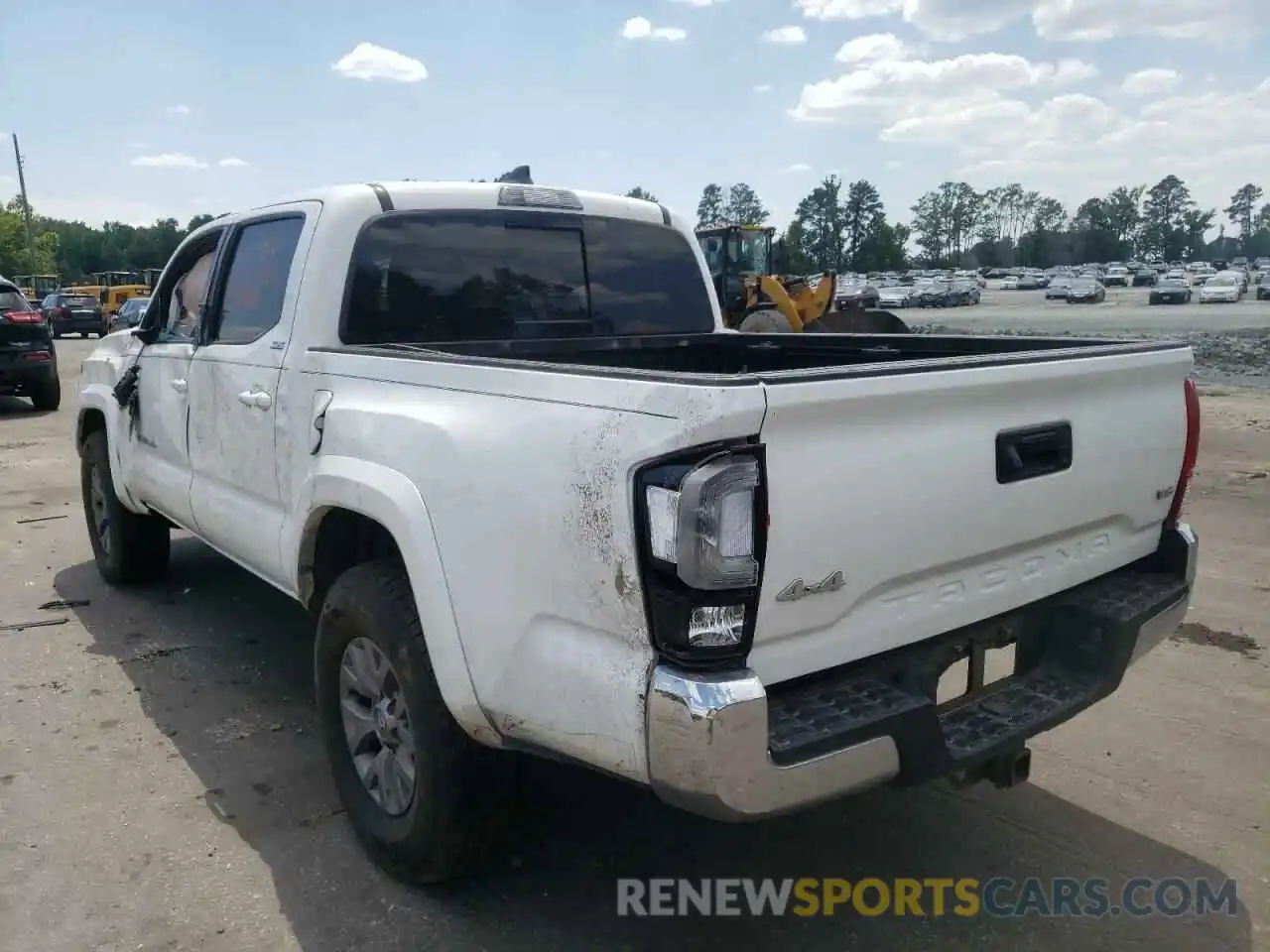 3 Фотография поврежденного автомобиля 3TMCZ5AN5KM208157 TOYOTA TACOMA 2019