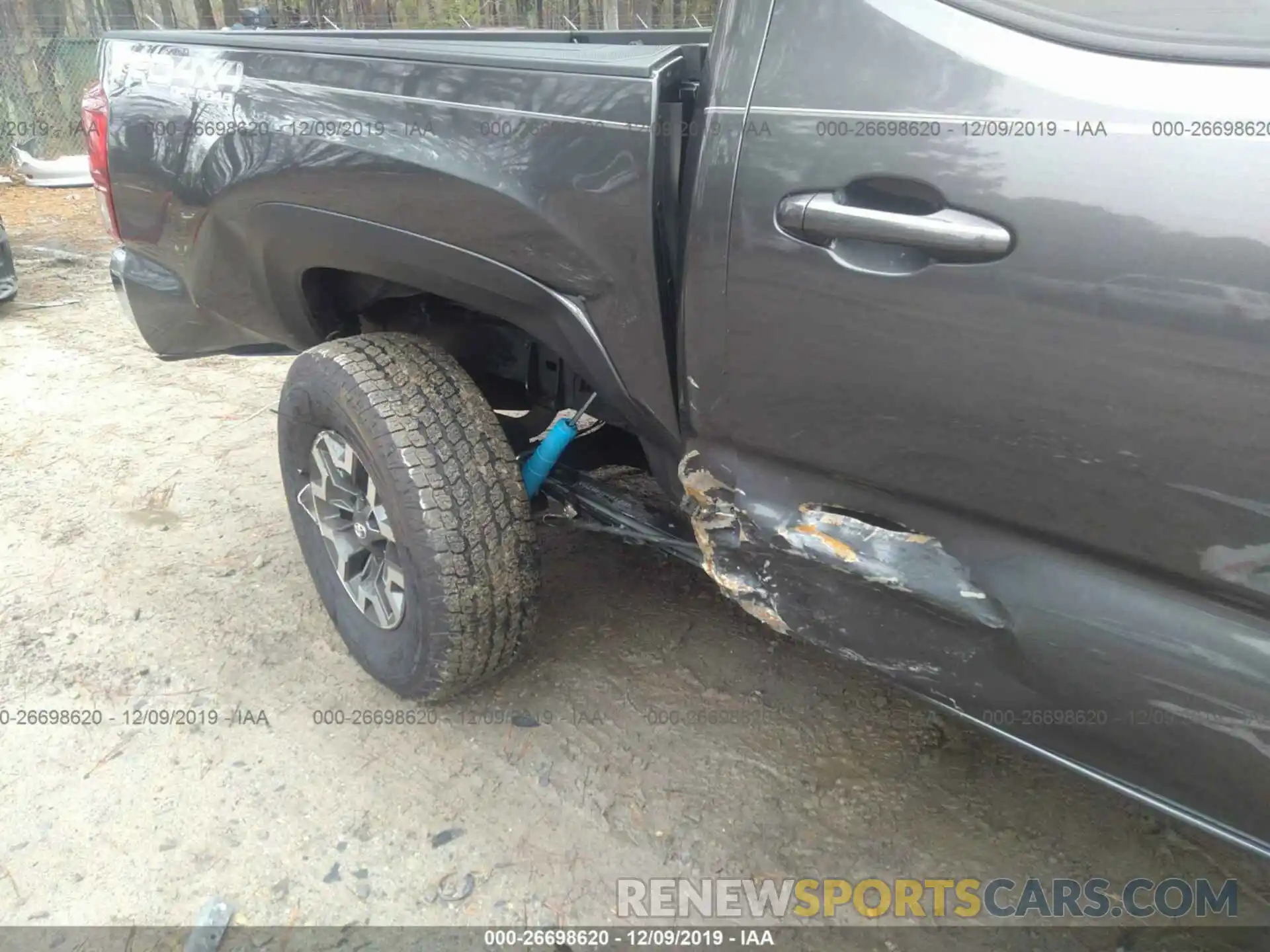 6 Photograph of a damaged car 3TMCZ5AN5KM212449 TOYOTA TACOMA 2019