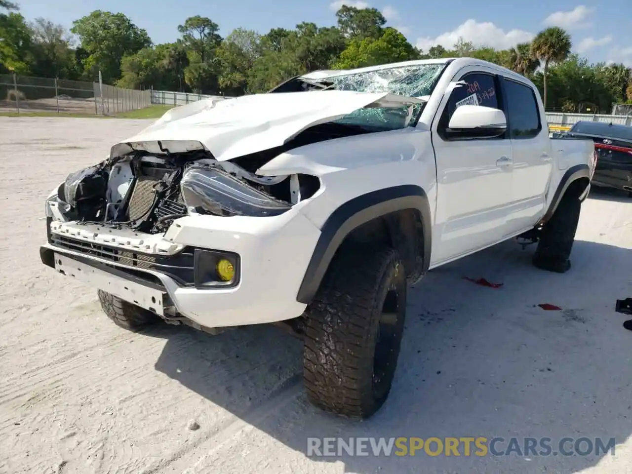 2 Photograph of a damaged car 3TMCZ5AN5KM216744 TOYOTA TACOMA 2019