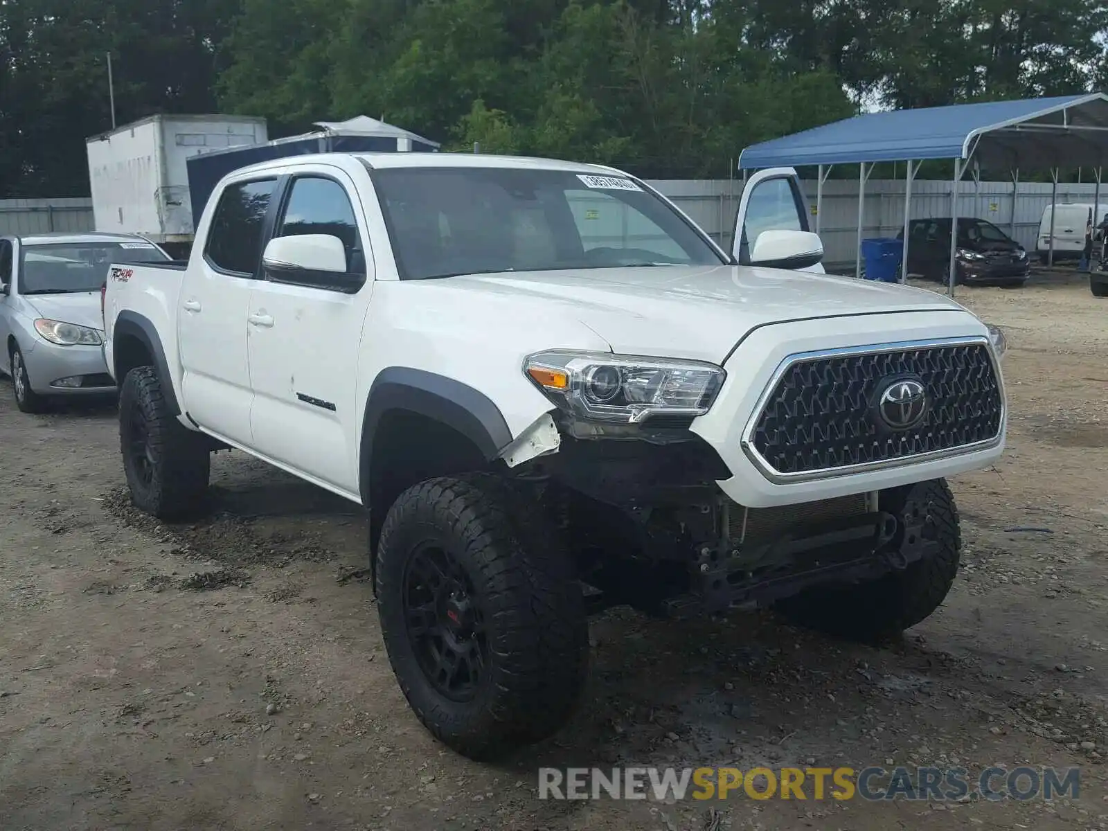 1 Photograph of a damaged car 3TMCZ5AN5KM219420 TOYOTA TACOMA 2019