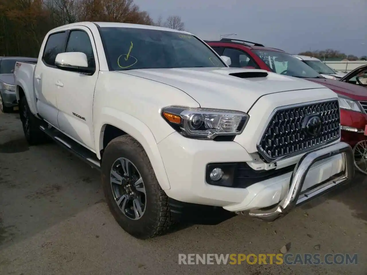 1 Photograph of a damaged car 3TMCZ5AN5KM221314 TOYOTA TACOMA 2019