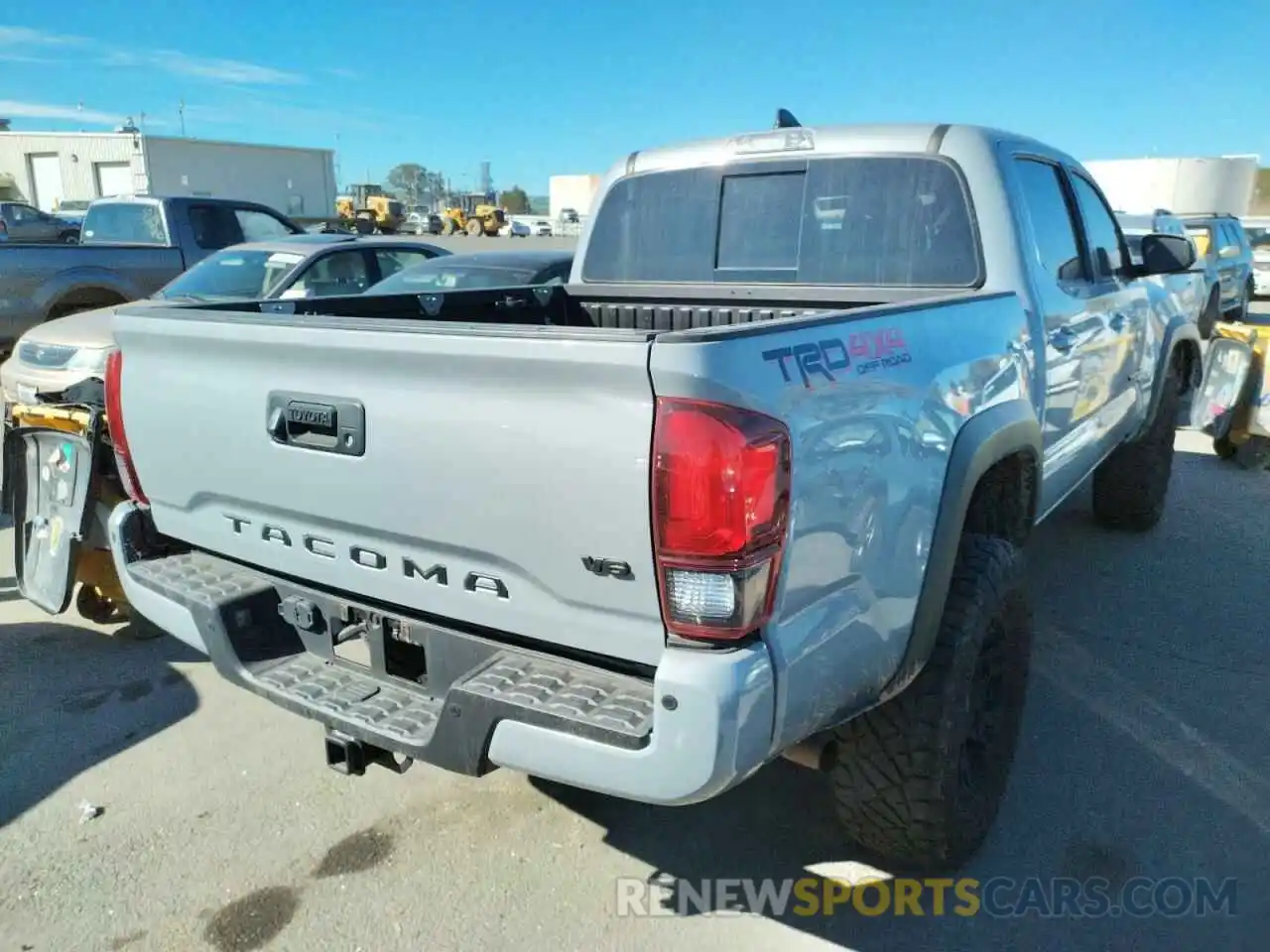 4 Photograph of a damaged car 3TMCZ5AN5KM221541 TOYOTA TACOMA 2019