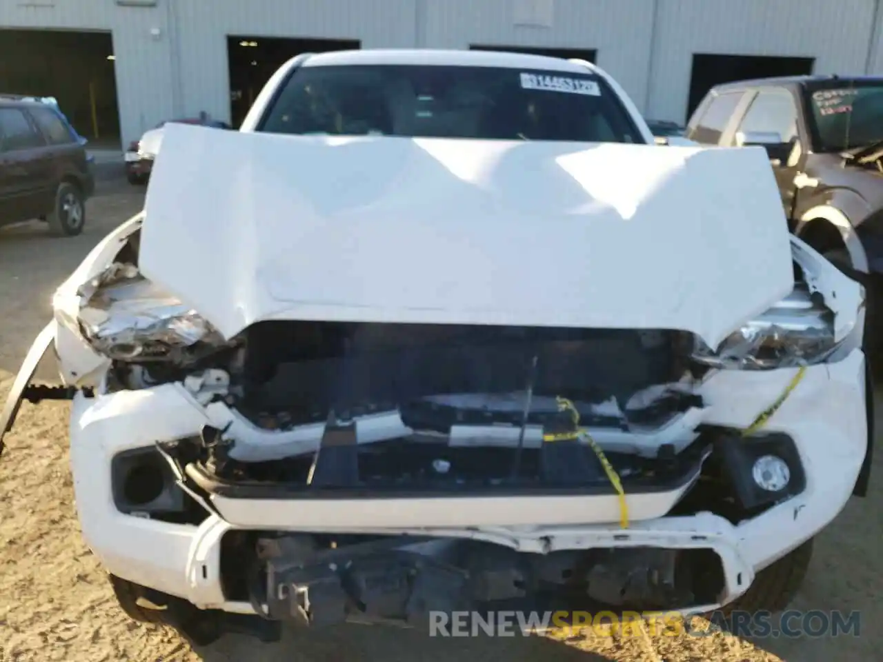 9 Photograph of a damaged car 3TMCZ5AN5KM222494 TOYOTA TACOMA 2019