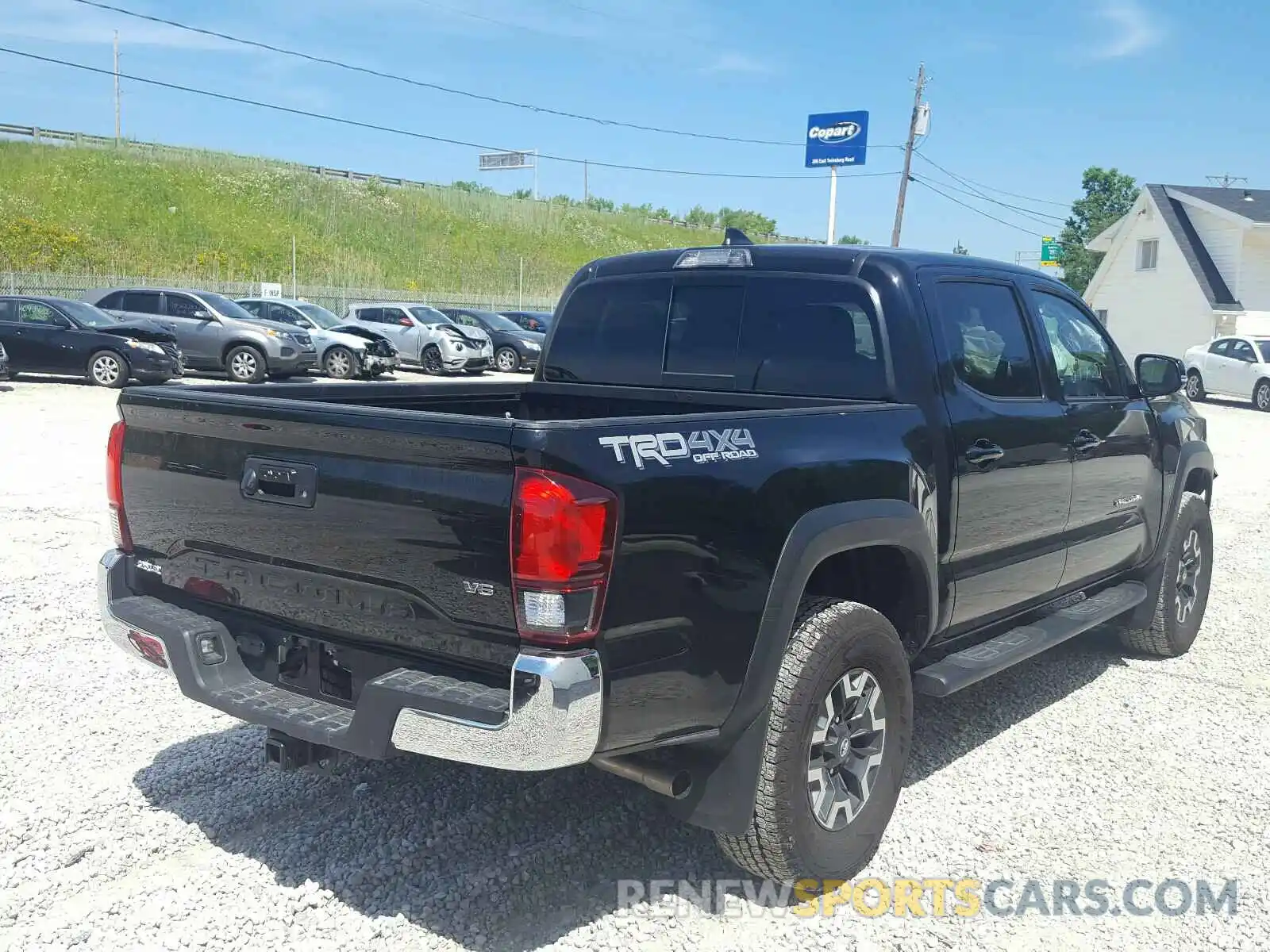 4 Photograph of a damaged car 3TMCZ5AN5KM229025 TOYOTA TACOMA 2019