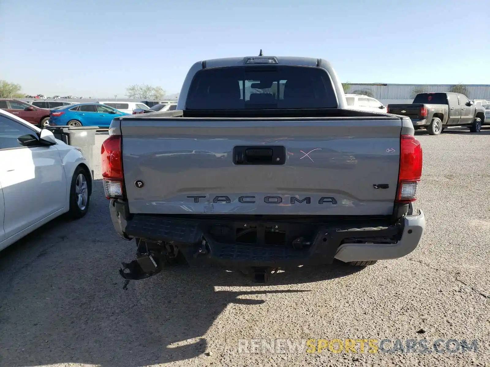 9 Photograph of a damaged car 3TMCZ5AN5KM233379 TOYOTA TACOMA 2019