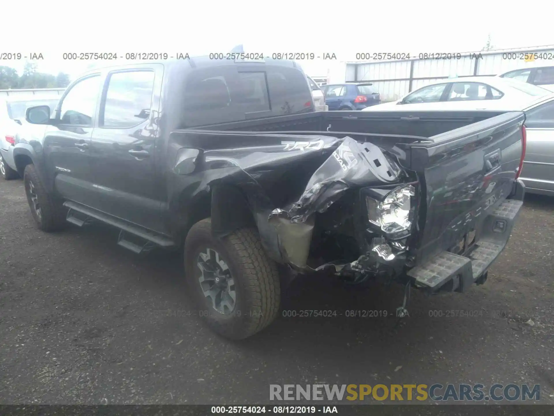 3 Photograph of a damaged car 3TMCZ5AN5KM236041 TOYOTA TACOMA 2019