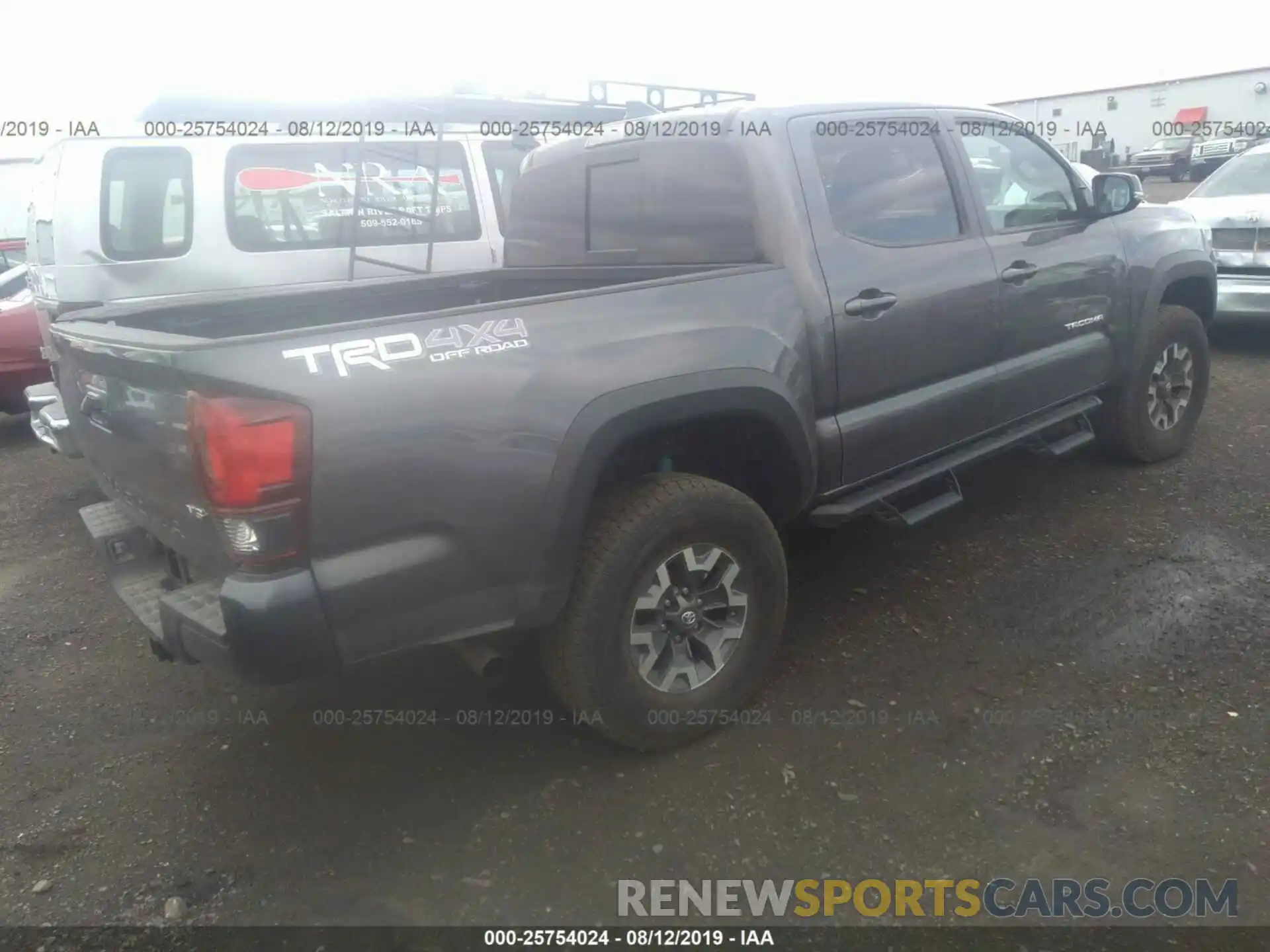 4 Фотография поврежденного автомобиля 3TMCZ5AN5KM236041 TOYOTA TACOMA 2019