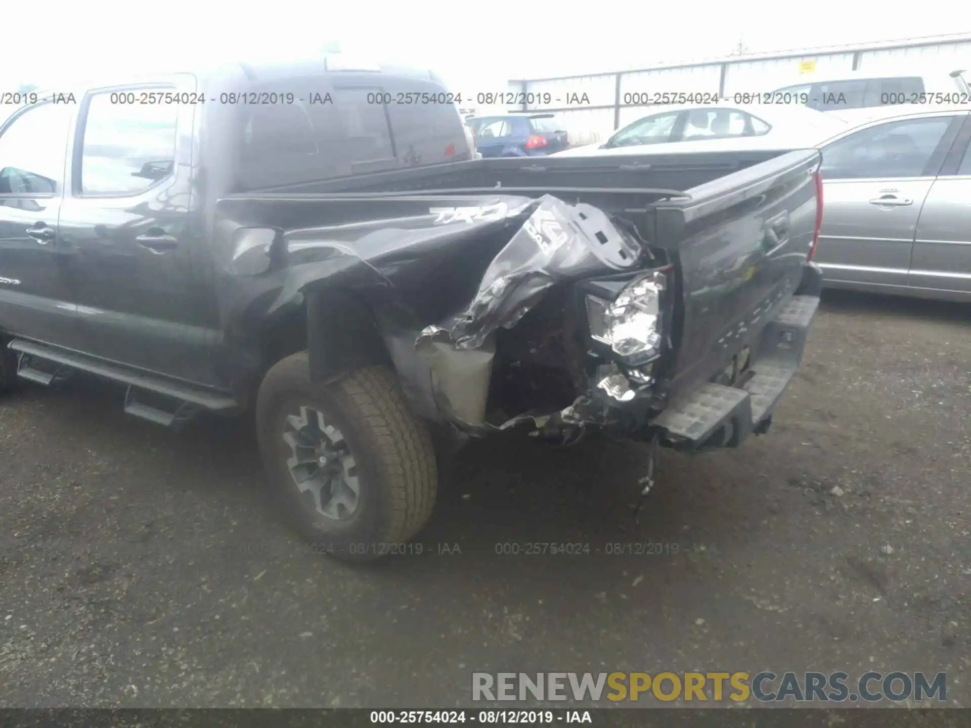 6 Photograph of a damaged car 3TMCZ5AN5KM236041 TOYOTA TACOMA 2019