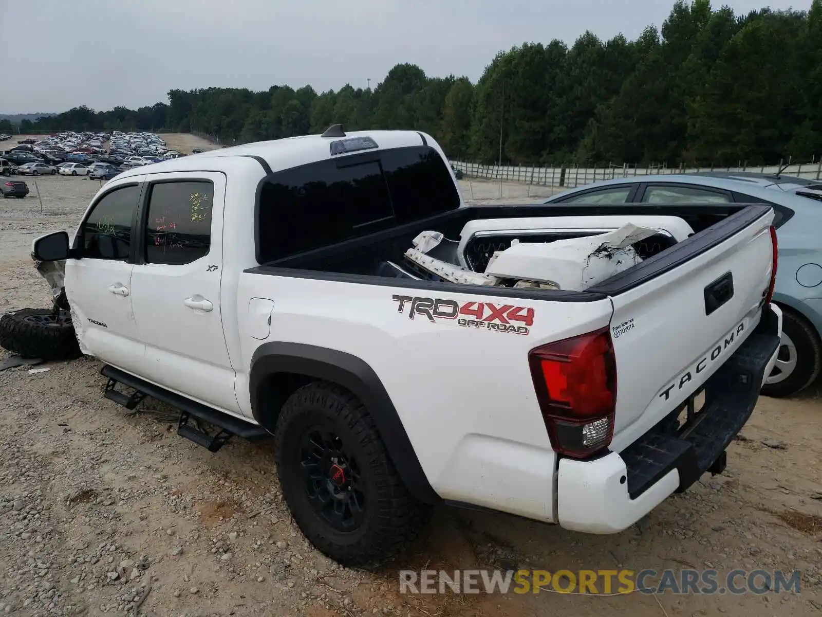 3 Photograph of a damaged car 3TMCZ5AN5KM236413 TOYOTA TACOMA 2019