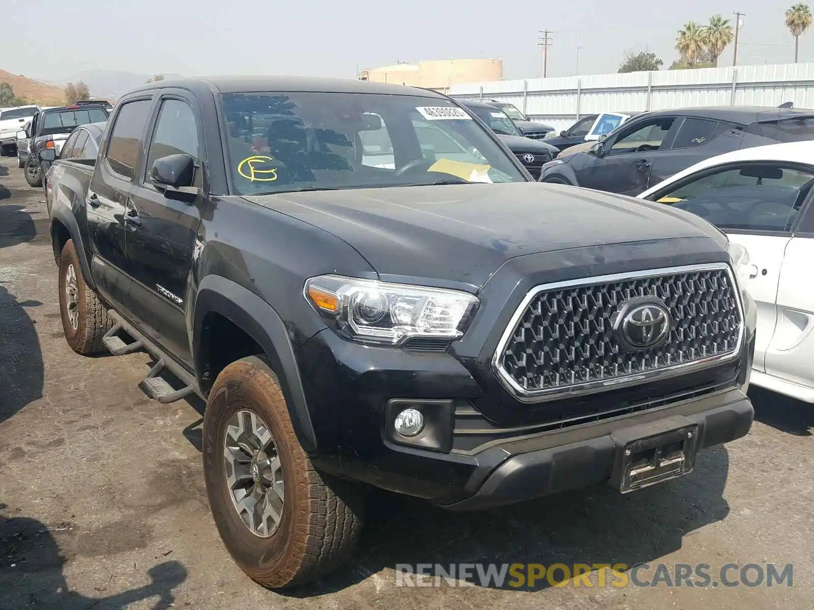 1 Photograph of a damaged car 3TMCZ5AN5KM236525 TOYOTA TACOMA 2019