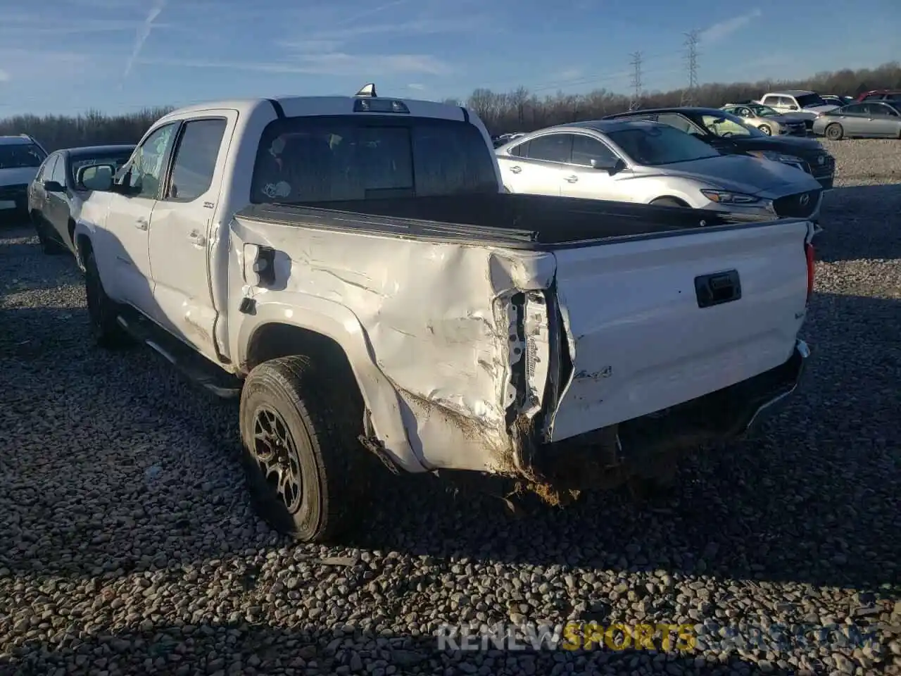 3 Photograph of a damaged car 3TMCZ5AN5KM241790 TOYOTA TACOMA 2019