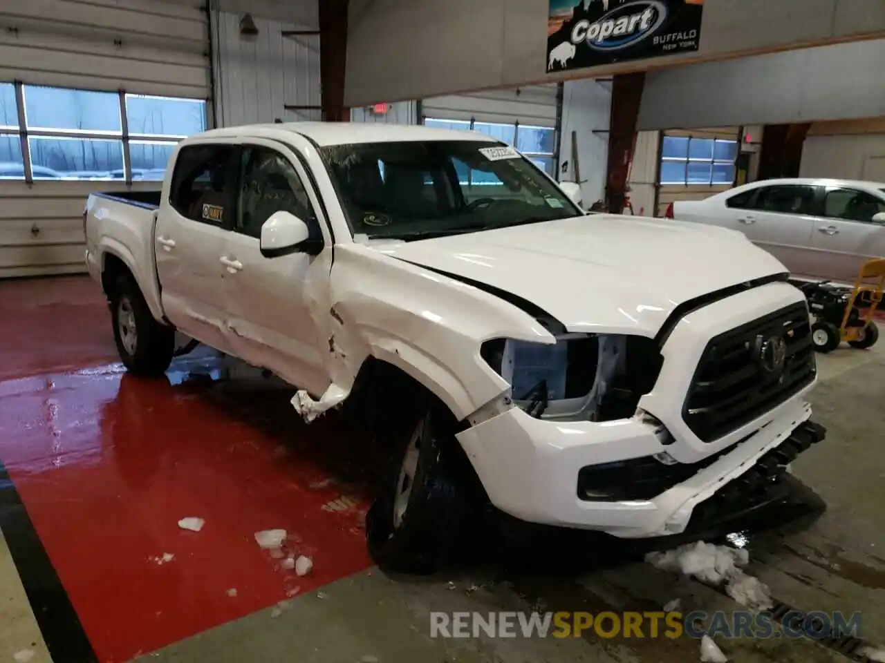 1 Photograph of a damaged car 3TMCZ5AN5KM242549 TOYOTA TACOMA 2019