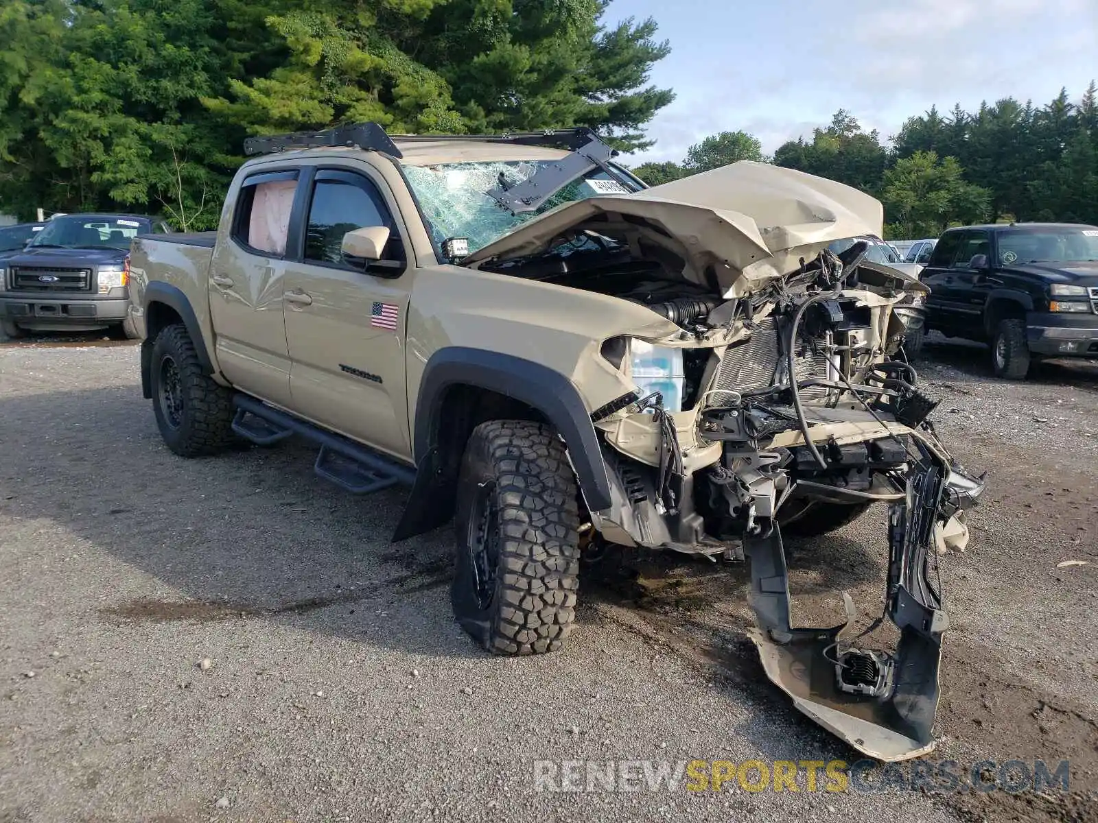 1 Photograph of a damaged car 3TMCZ5AN5KM242812 TOYOTA TACOMA 2019