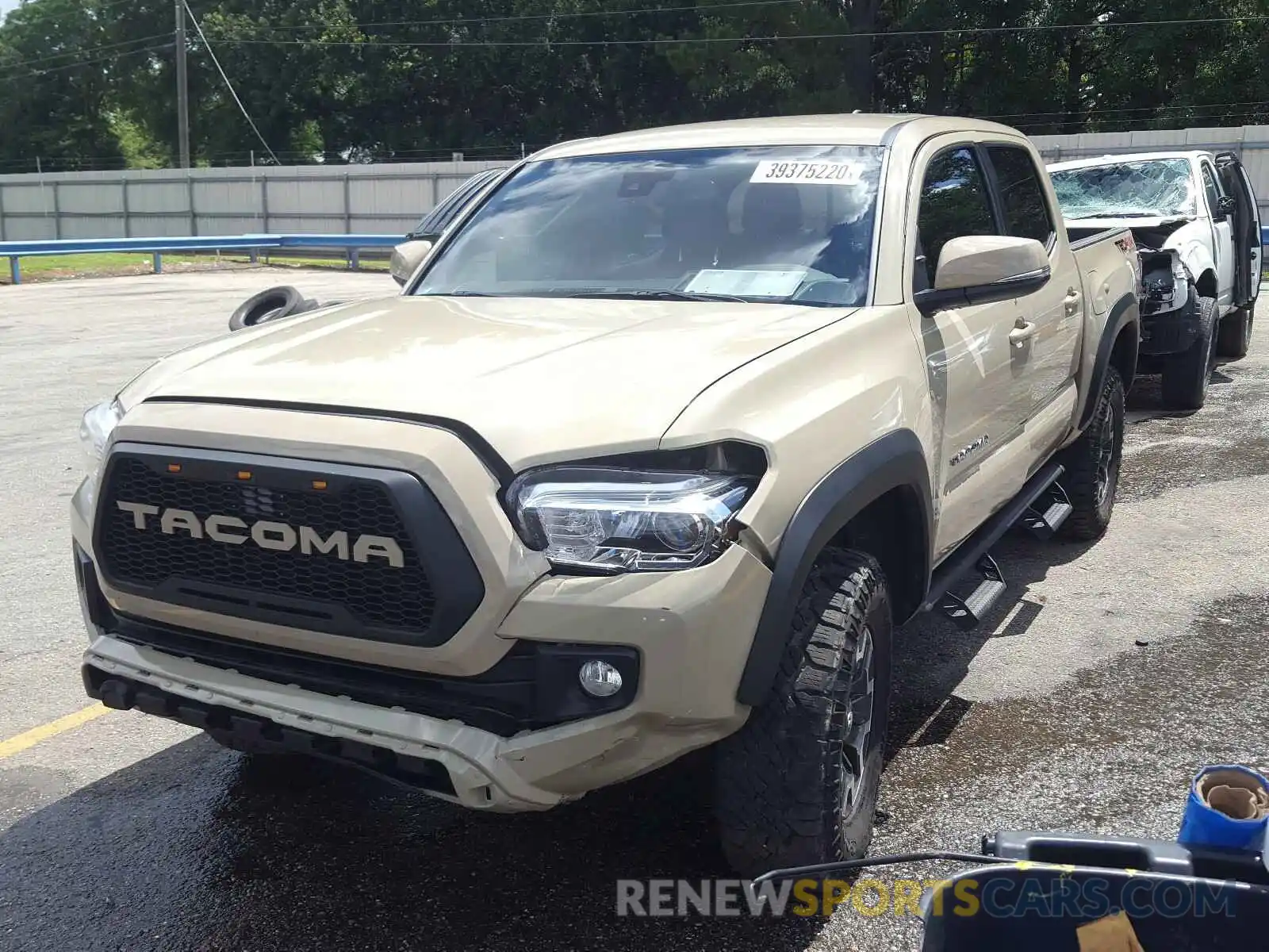 2 Photograph of a damaged car 3TMCZ5AN5KM243443 TOYOTA TACOMA 2019