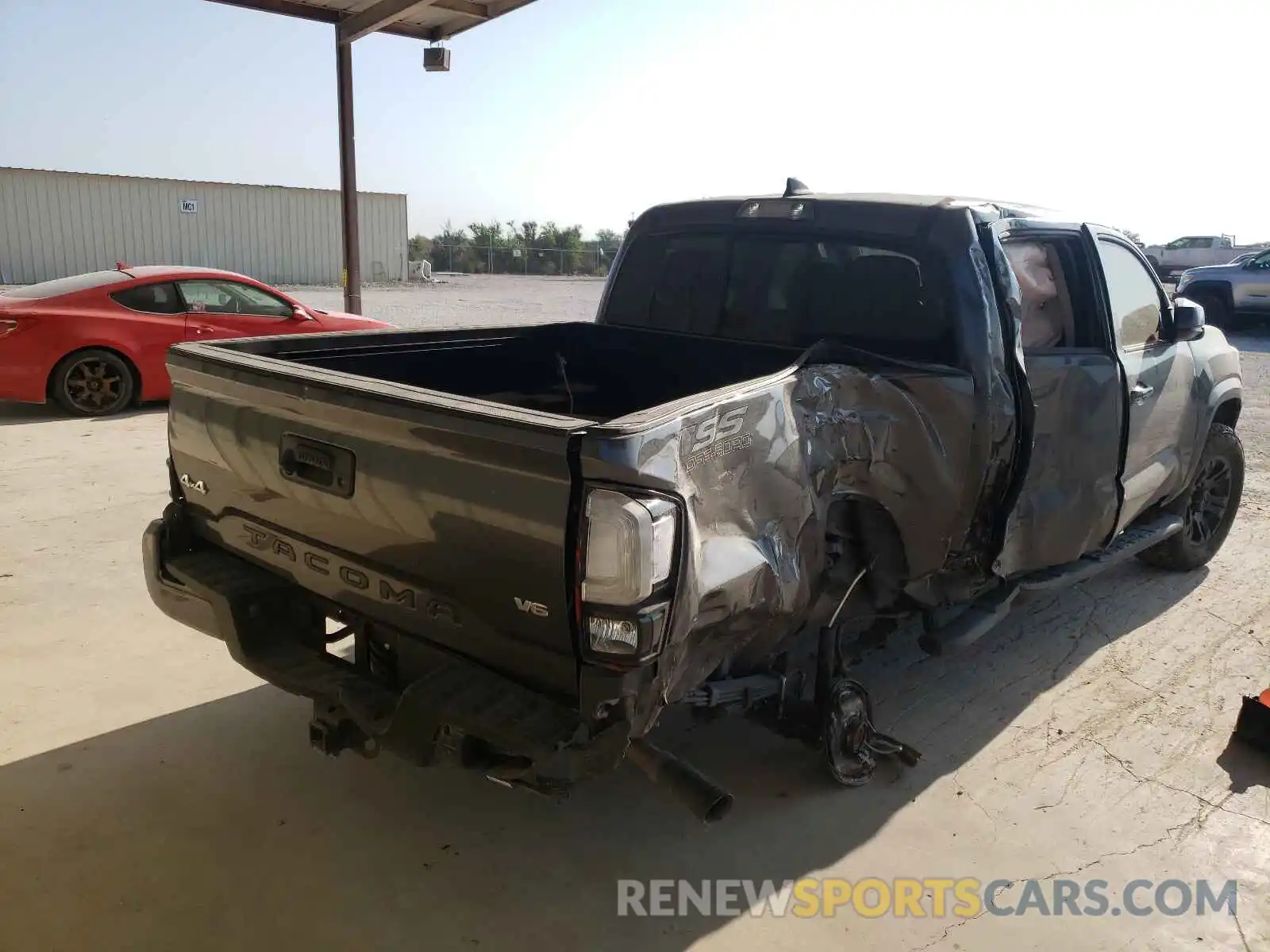 4 Photograph of a damaged car 3TMCZ5AN5KM249162 TOYOTA TACOMA 2019