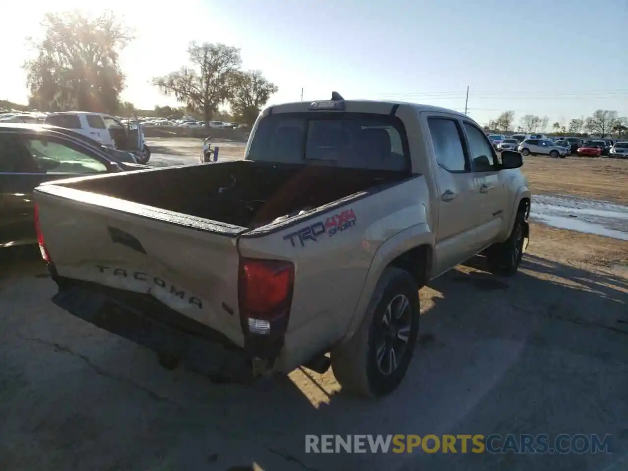 4 Photograph of a damaged car 3TMCZ5AN5KM251249 TOYOTA TACOMA 2019