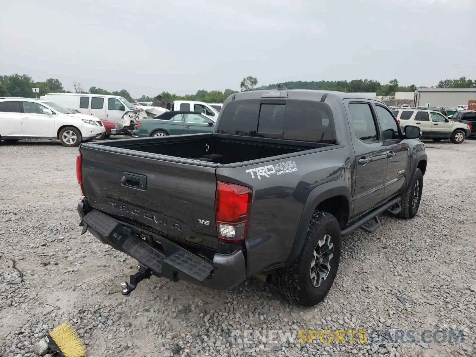 4 Photograph of a damaged car 3TMCZ5AN5KM251557 TOYOTA TACOMA 2019