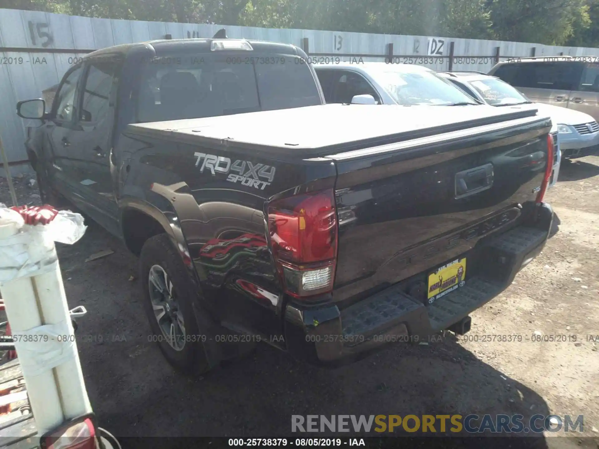 3 Photograph of a damaged car 3TMCZ5AN5KM252532 TOYOTA TACOMA 2019