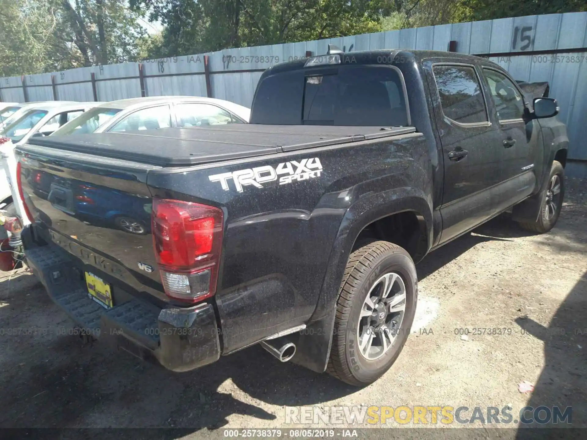 4 Photograph of a damaged car 3TMCZ5AN5KM252532 TOYOTA TACOMA 2019