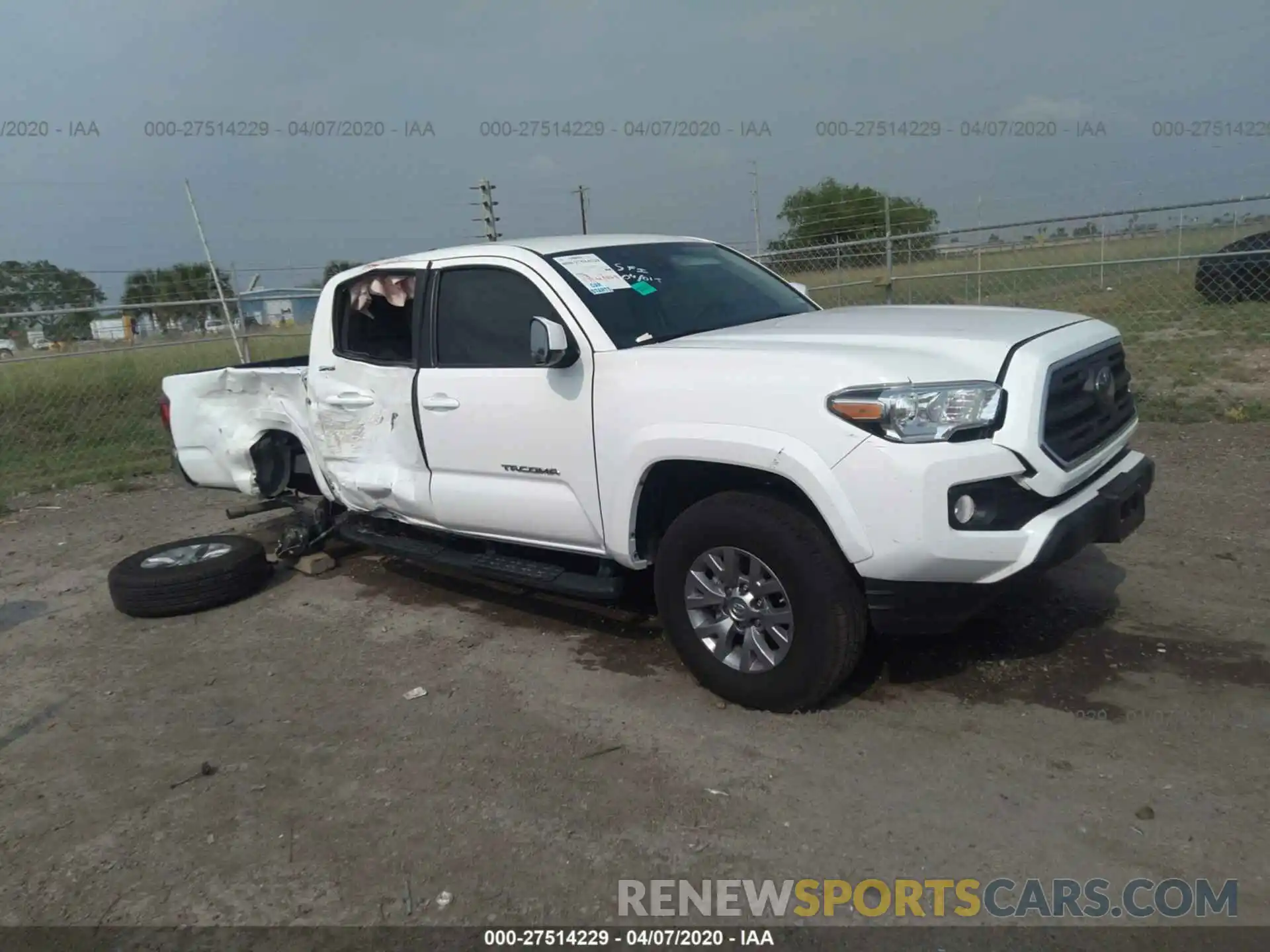 1 Photograph of a damaged car 3TMCZ5AN5KM253101 TOYOTA TACOMA 2019