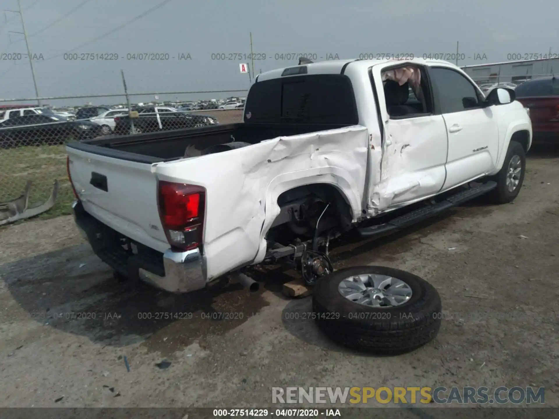 4 Фотография поврежденного автомобиля 3TMCZ5AN5KM253101 TOYOTA TACOMA 2019