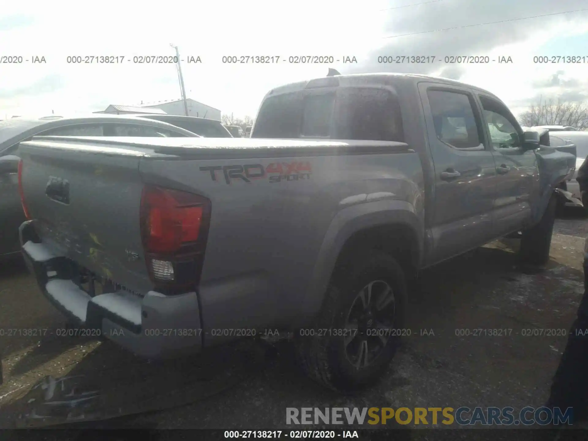 4 Фотография поврежденного автомобиля 3TMCZ5AN5KM254054 TOYOTA TACOMA 2019