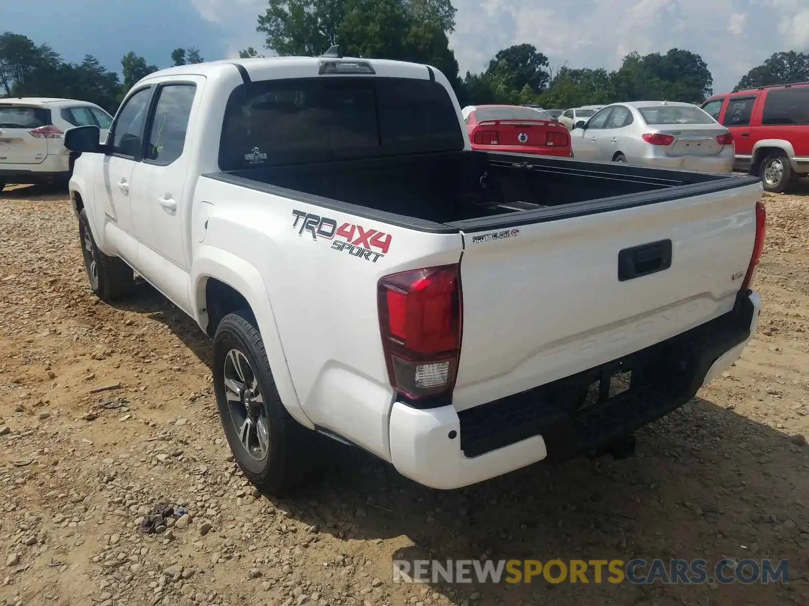 3 Photograph of a damaged car 3TMCZ5AN5KM255737 TOYOTA TACOMA 2019