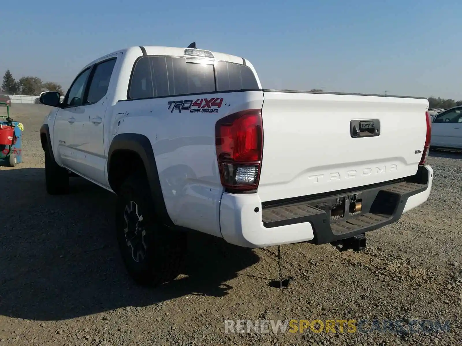 3 Photograph of a damaged car 3TMCZ5AN5KM255947 TOYOTA TACOMA 2019