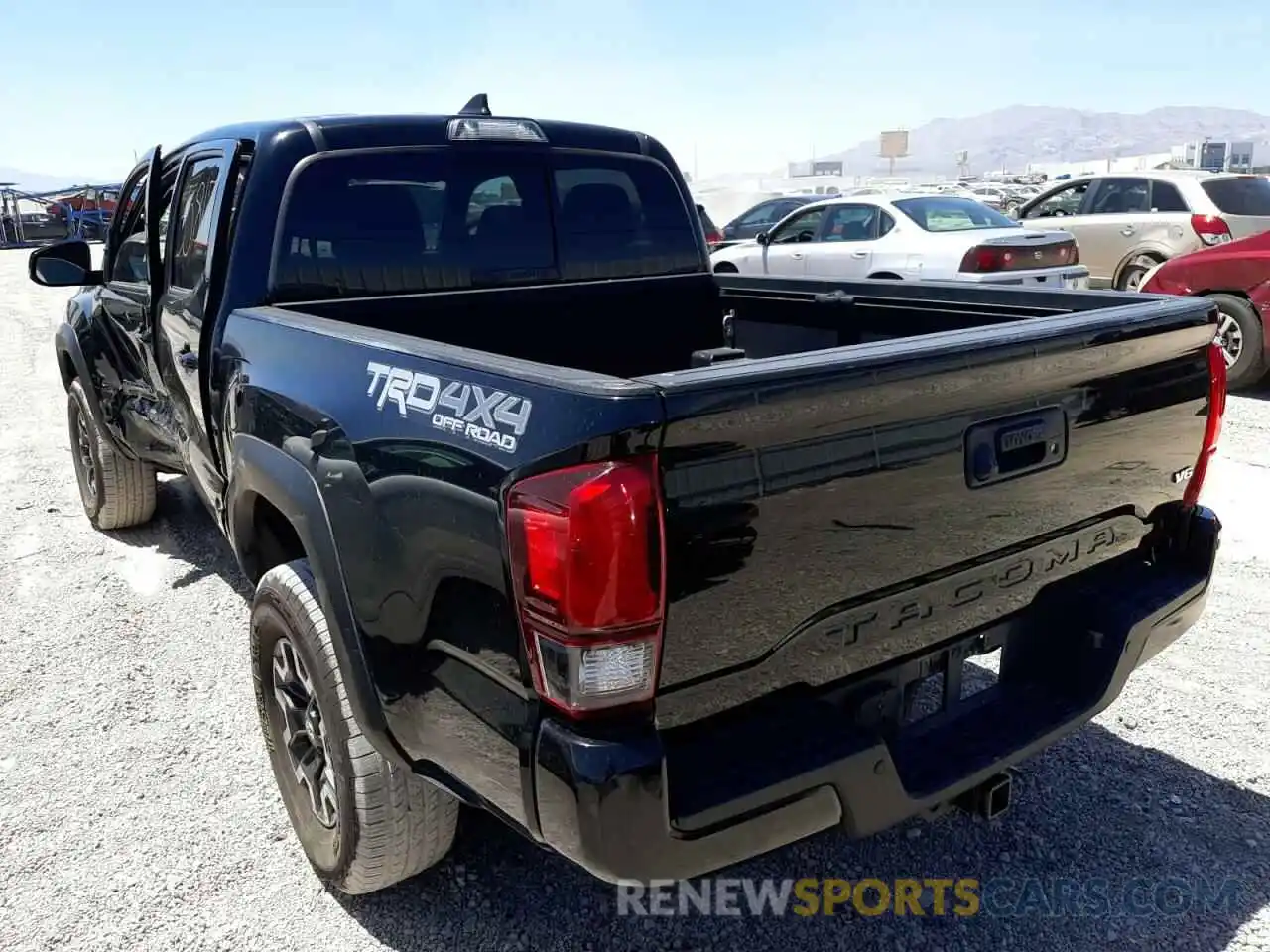 3 Photograph of a damaged car 3TMCZ5AN5KM256113 TOYOTA TACOMA 2019