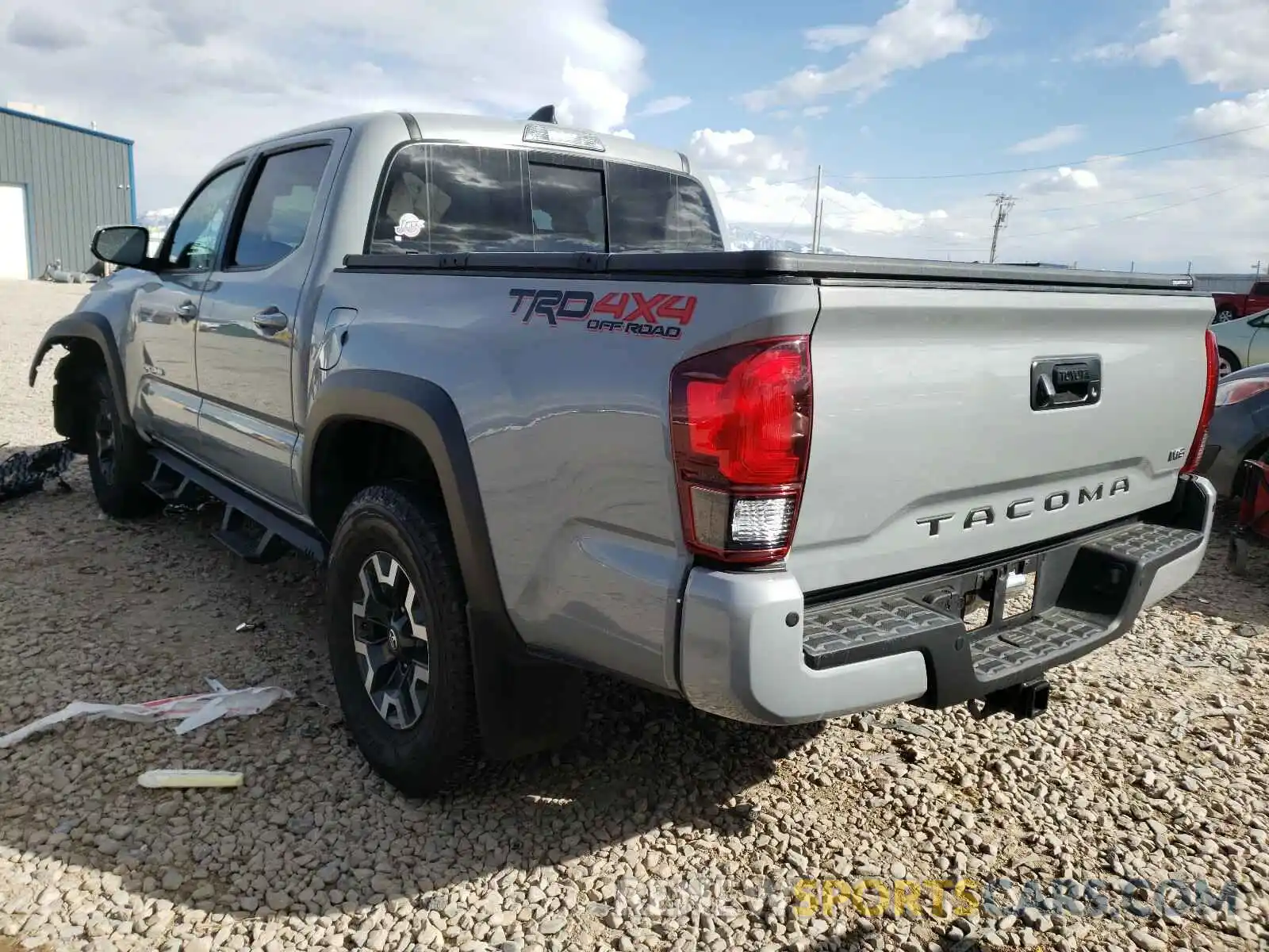 3 Photograph of a damaged car 3TMCZ5AN5KM258752 TOYOTA TACOMA 2019