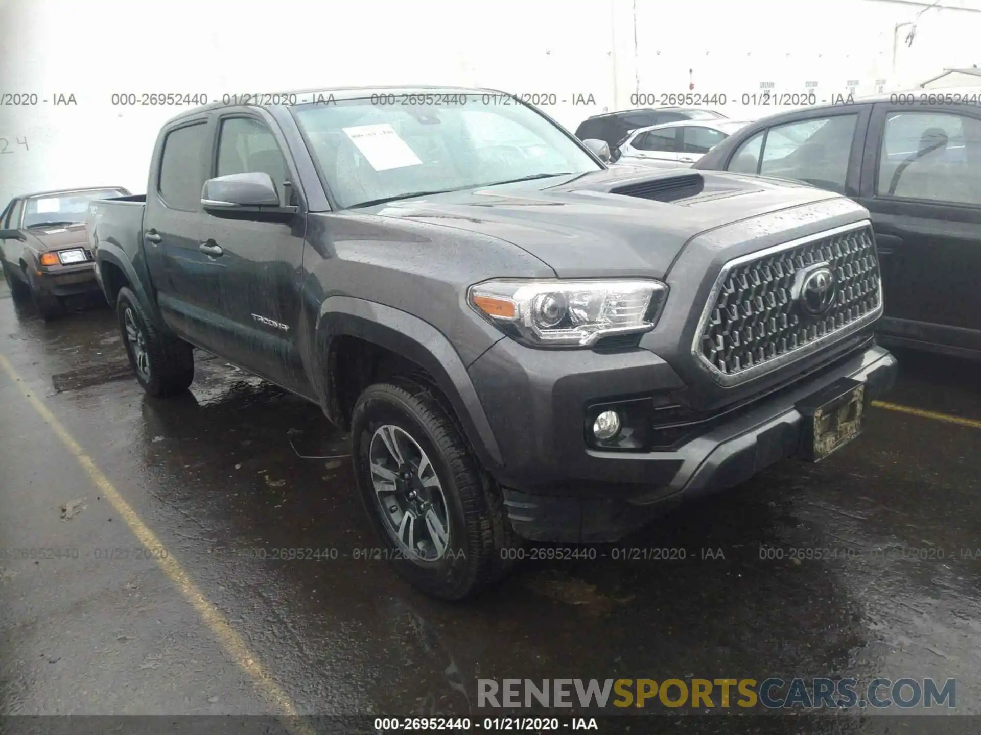 1 Photograph of a damaged car 3TMCZ5AN5KM261098 TOYOTA TACOMA 2019