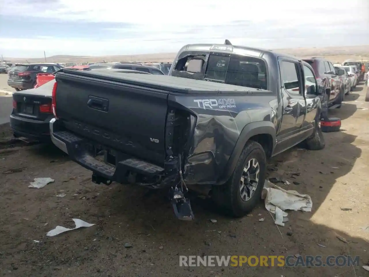 4 Photograph of a damaged car 3TMCZ5AN5KM261585 TOYOTA TACOMA 2019