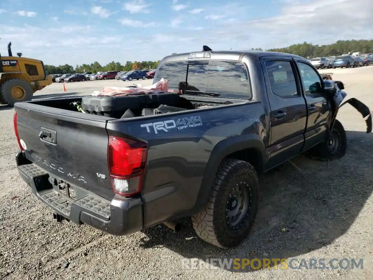 4 Photograph of a damaged car 3TMCZ5AN5KM262445 TOYOTA TACOMA 2019