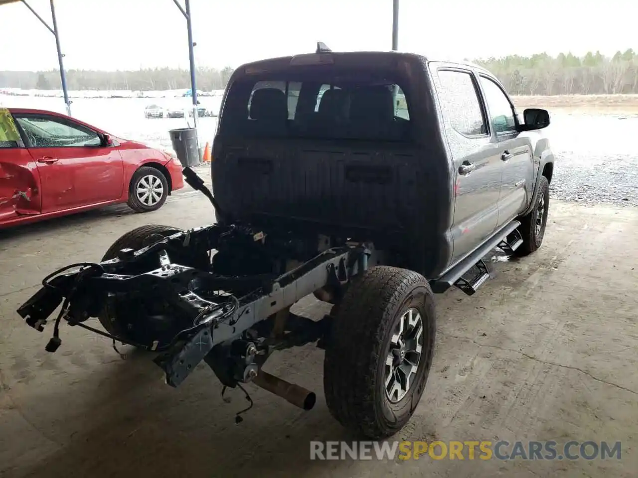 4 Photograph of a damaged car 3TMCZ5AN5KM267578 TOYOTA TACOMA 2019