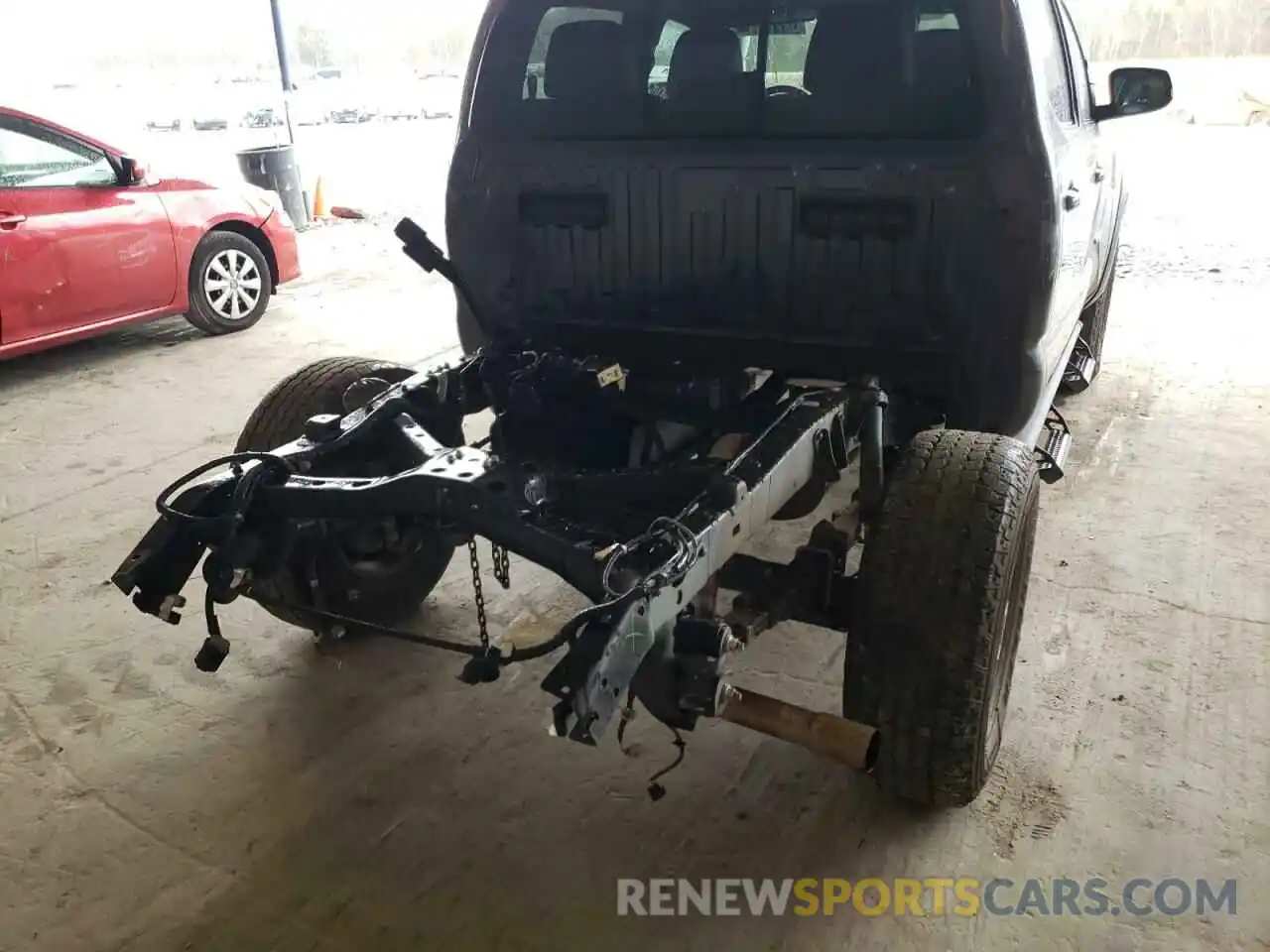 9 Photograph of a damaged car 3TMCZ5AN5KM267578 TOYOTA TACOMA 2019