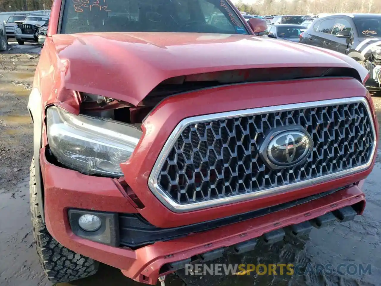 9 Photograph of a damaged car 3TMCZ5AN5KM268892 TOYOTA TACOMA 2019