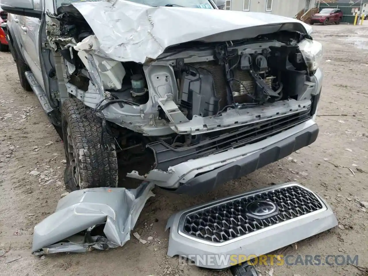 9 Photograph of a damaged car 3TMCZ5AN5KM269573 TOYOTA TACOMA 2019