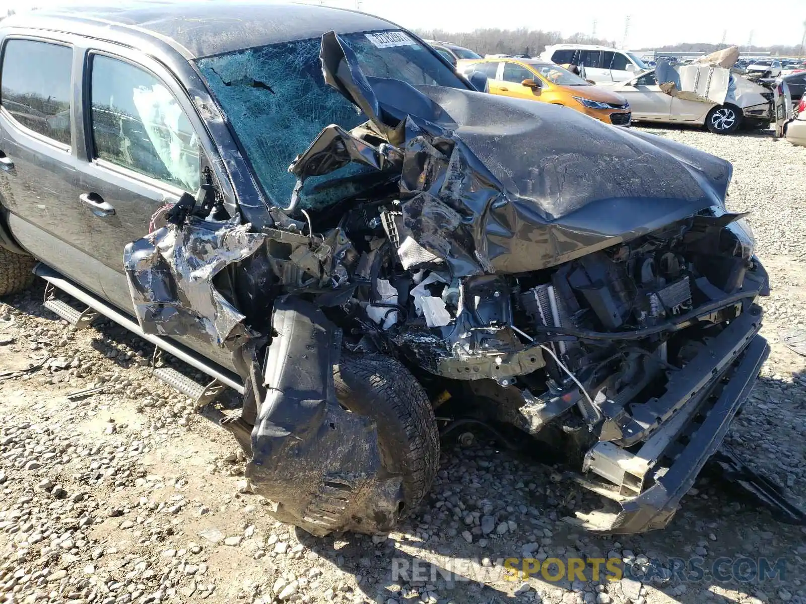 9 Photograph of a damaged car 3TMCZ5AN5KM269640 TOYOTA TACOMA 2019
