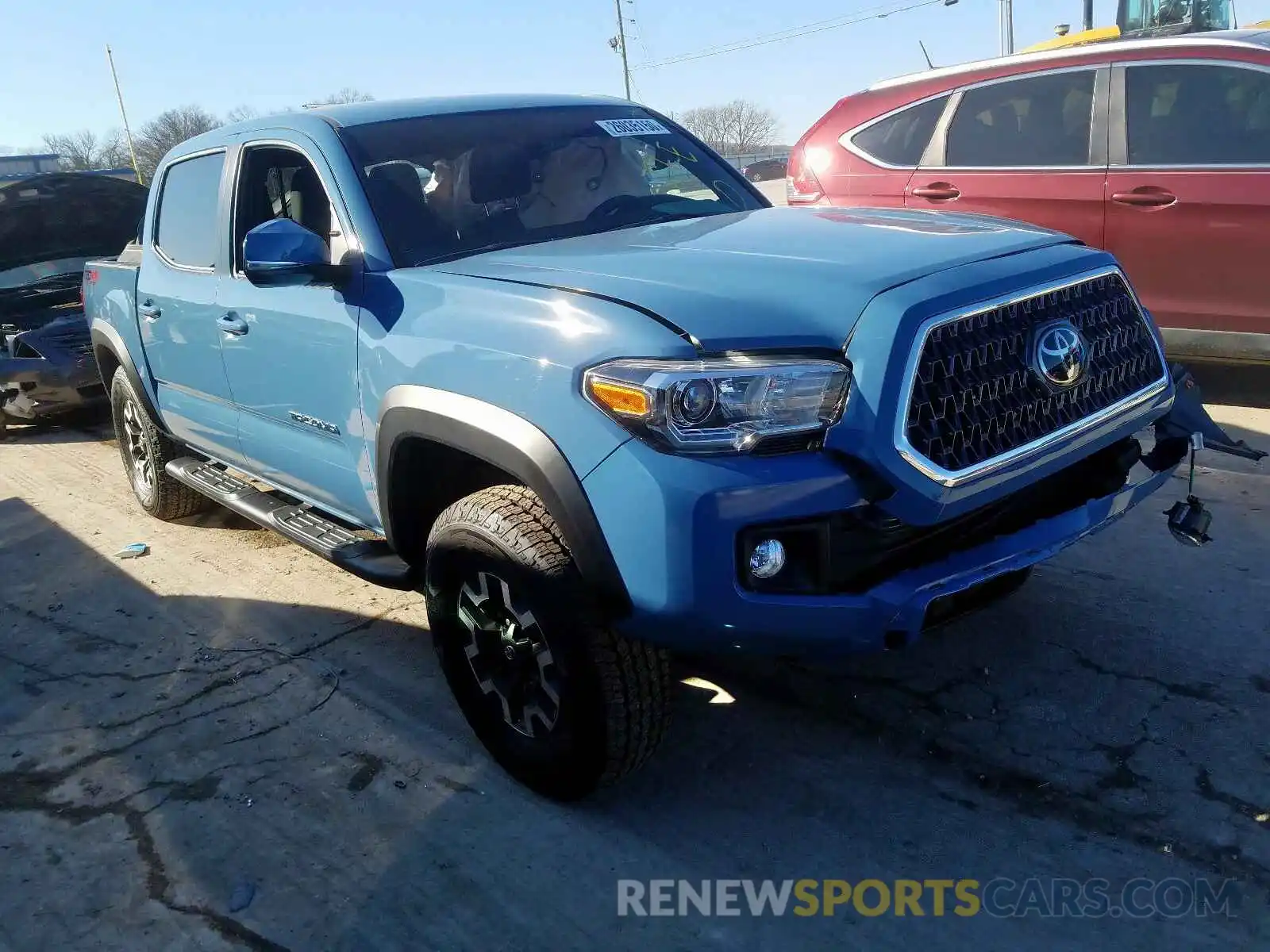 1 Photograph of a damaged car 3TMCZ5AN5KM270884 TOYOTA TACOMA 2019