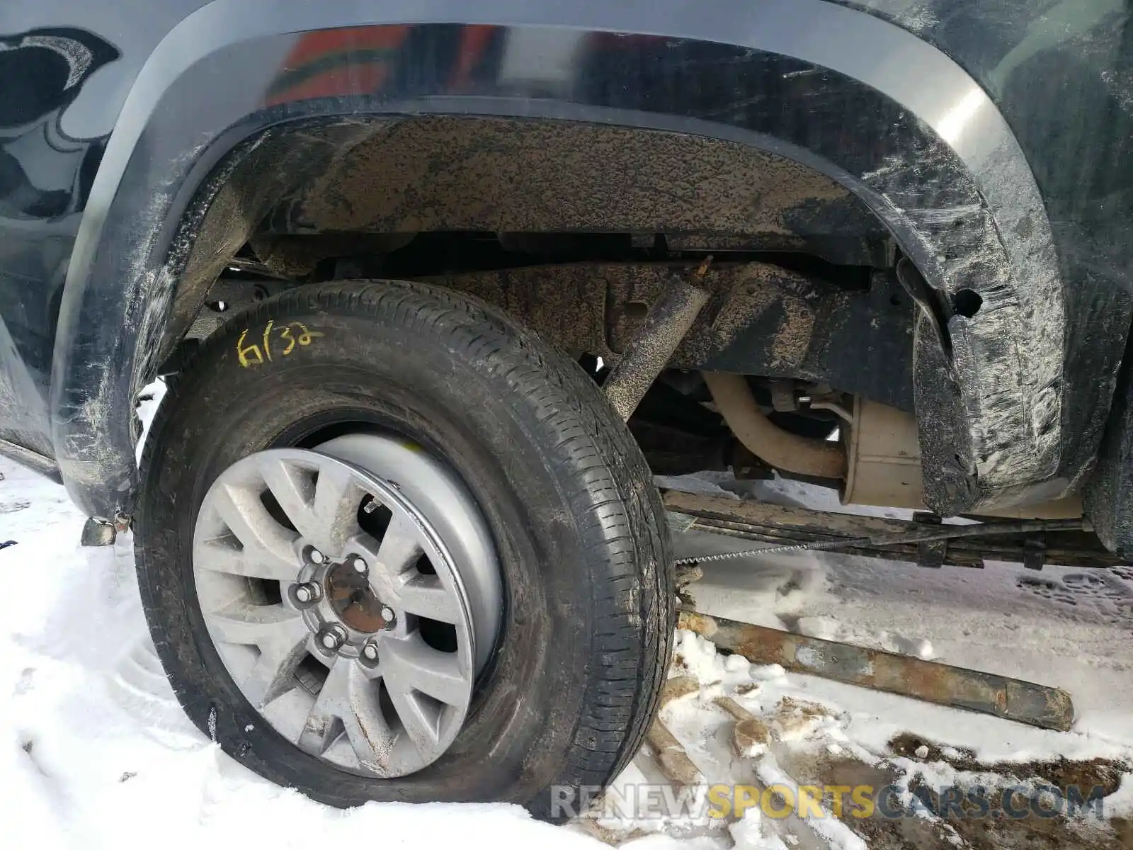 9 Photograph of a damaged car 3TMCZ5AN5KM274966 TOYOTA TACOMA 2019