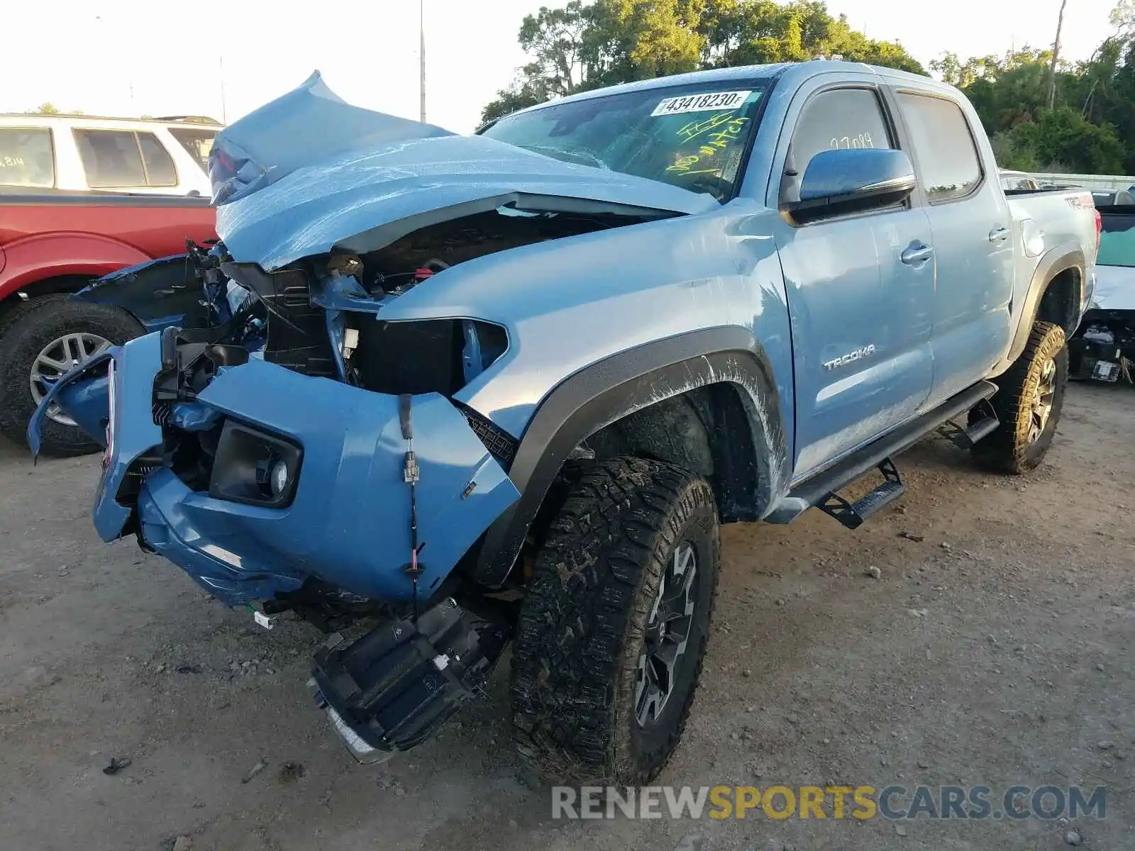 2 Photograph of a damaged car 3TMCZ5AN5KM280797 TOYOTA TACOMA 2019