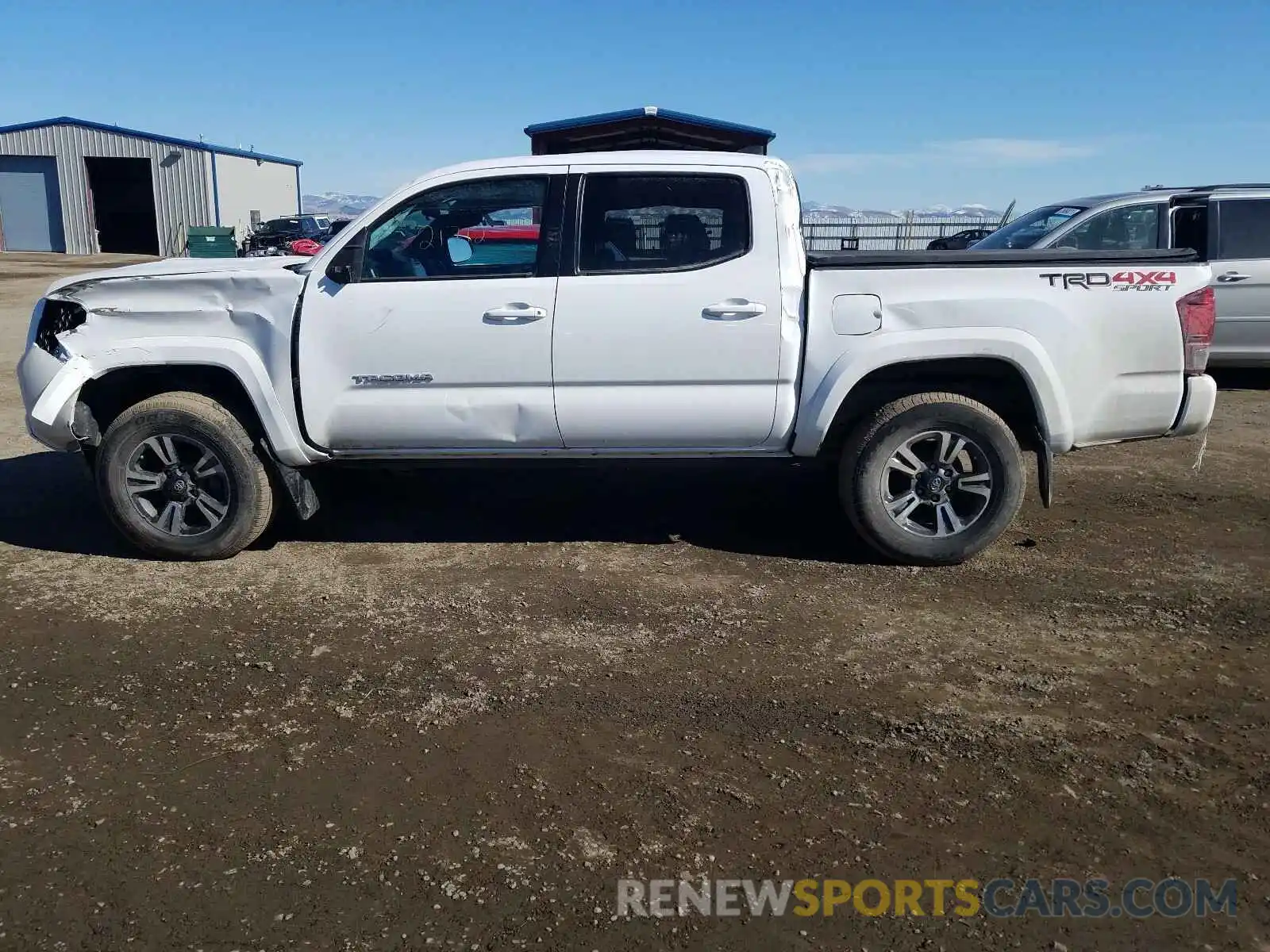 9 Photograph of a damaged car 3TMCZ5AN5KM282341 TOYOTA TACOMA 2019